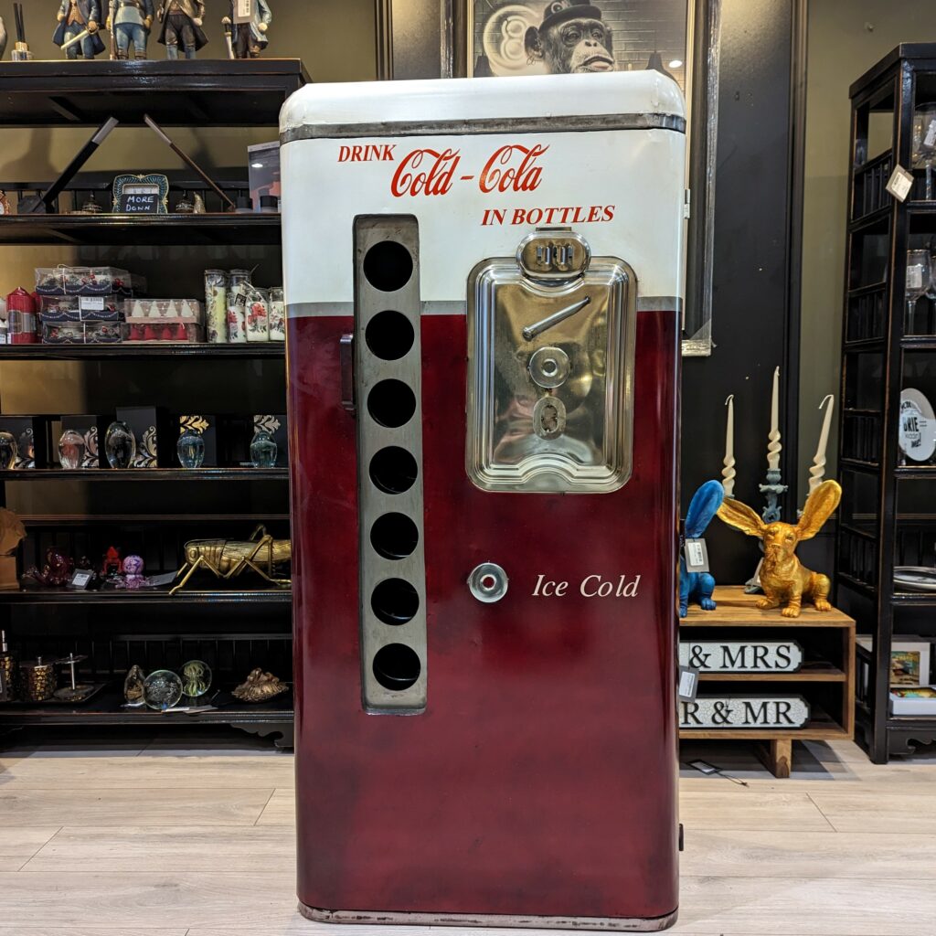 Vintage Style Coca Cola Vending Machine Bar